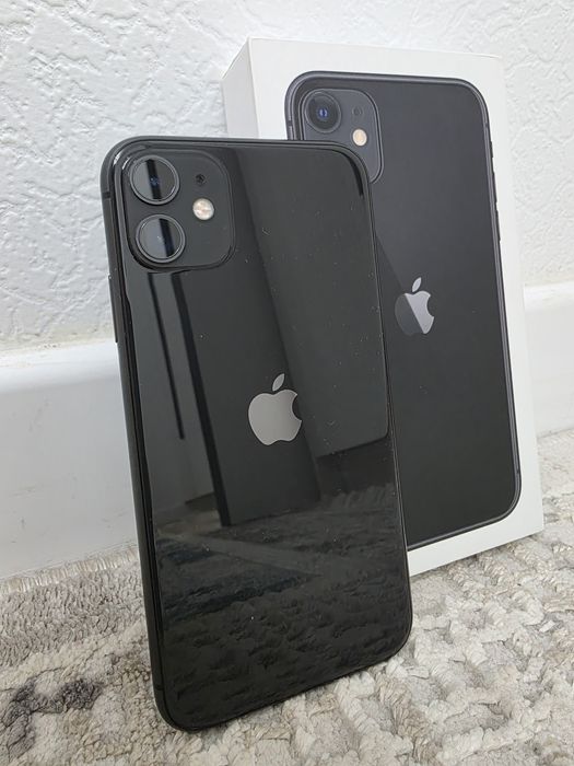 Продам Айфон 11 .