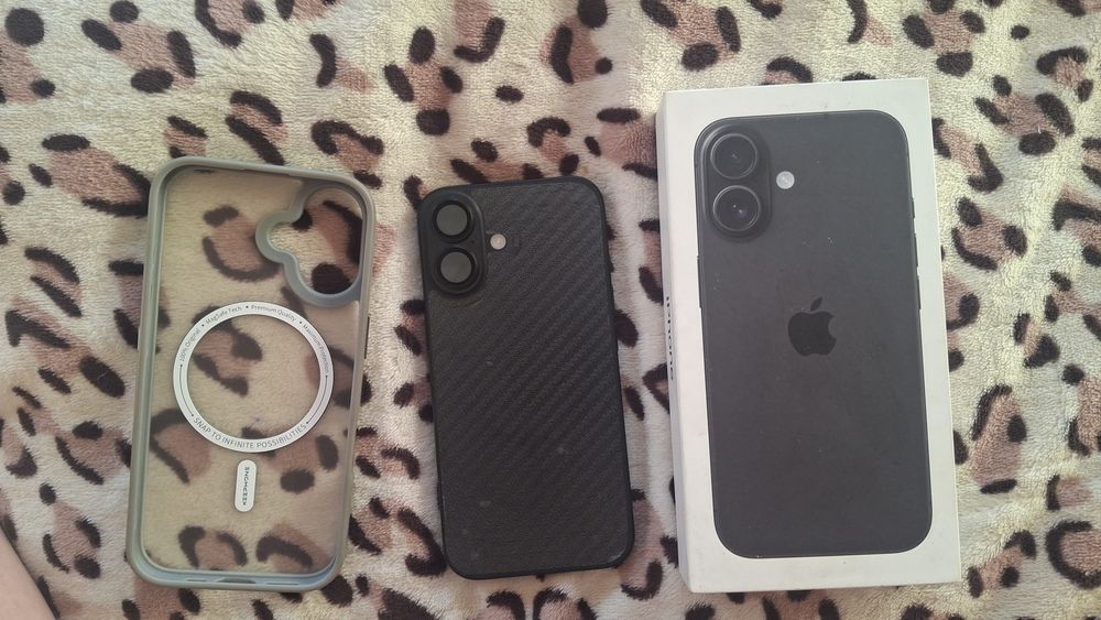 Продам iphone 16 128gb