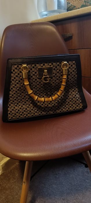 Дамска чанта Guess