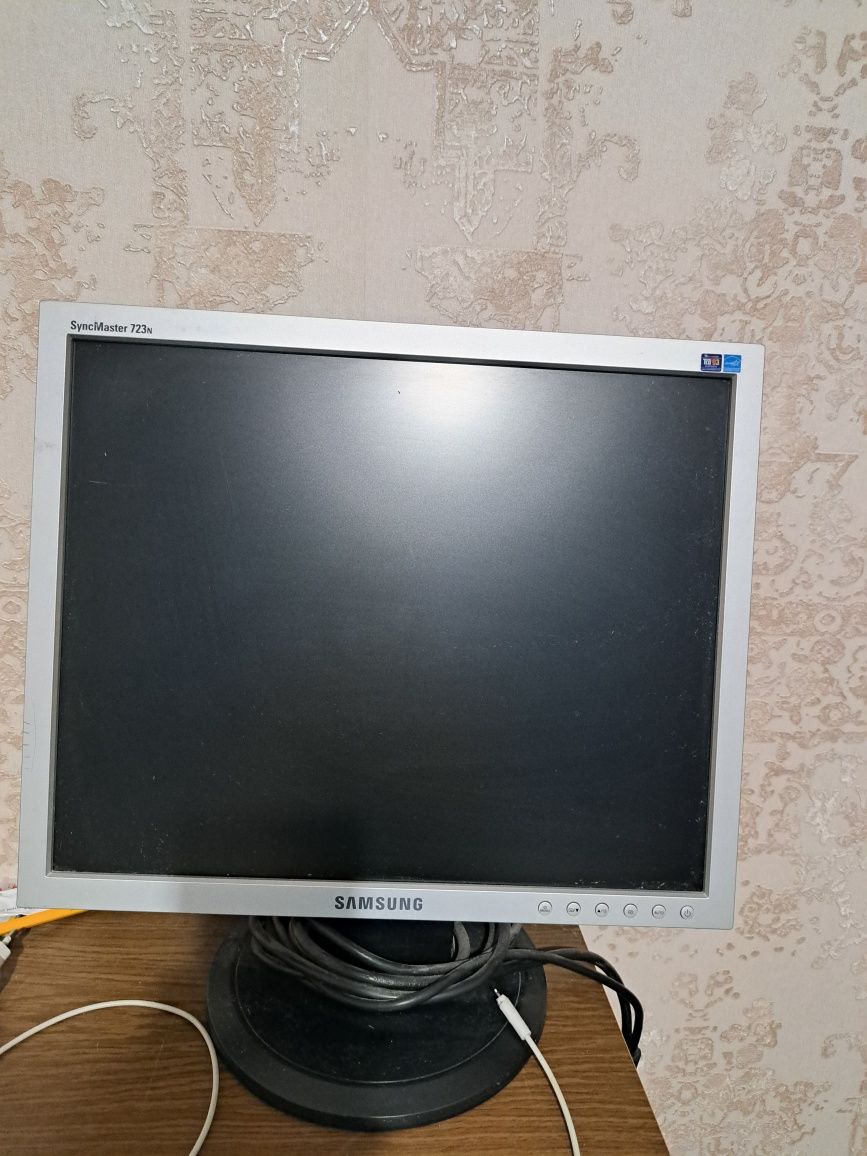 Продам монитор Samsung