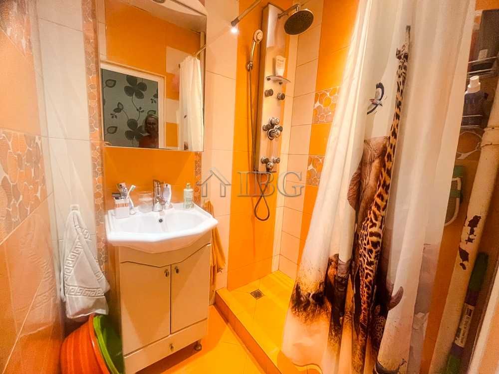 Продава се Двустаен апартамент в Русе, Здравец - 62 кв.м за 1234 €/кв.м - Снимка #11