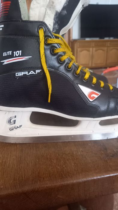 Patine gheață  în stare buna