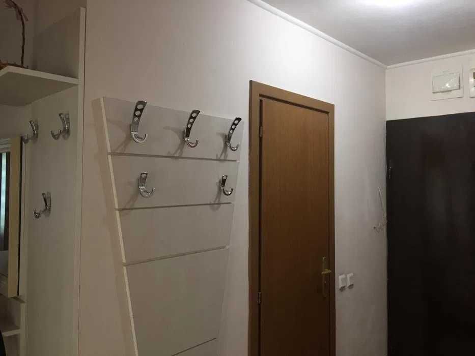 Продава се Тристаен апартамент в Бургас, Възраждане - 110 кв.м за 765 €/кв.м - Снимка #9