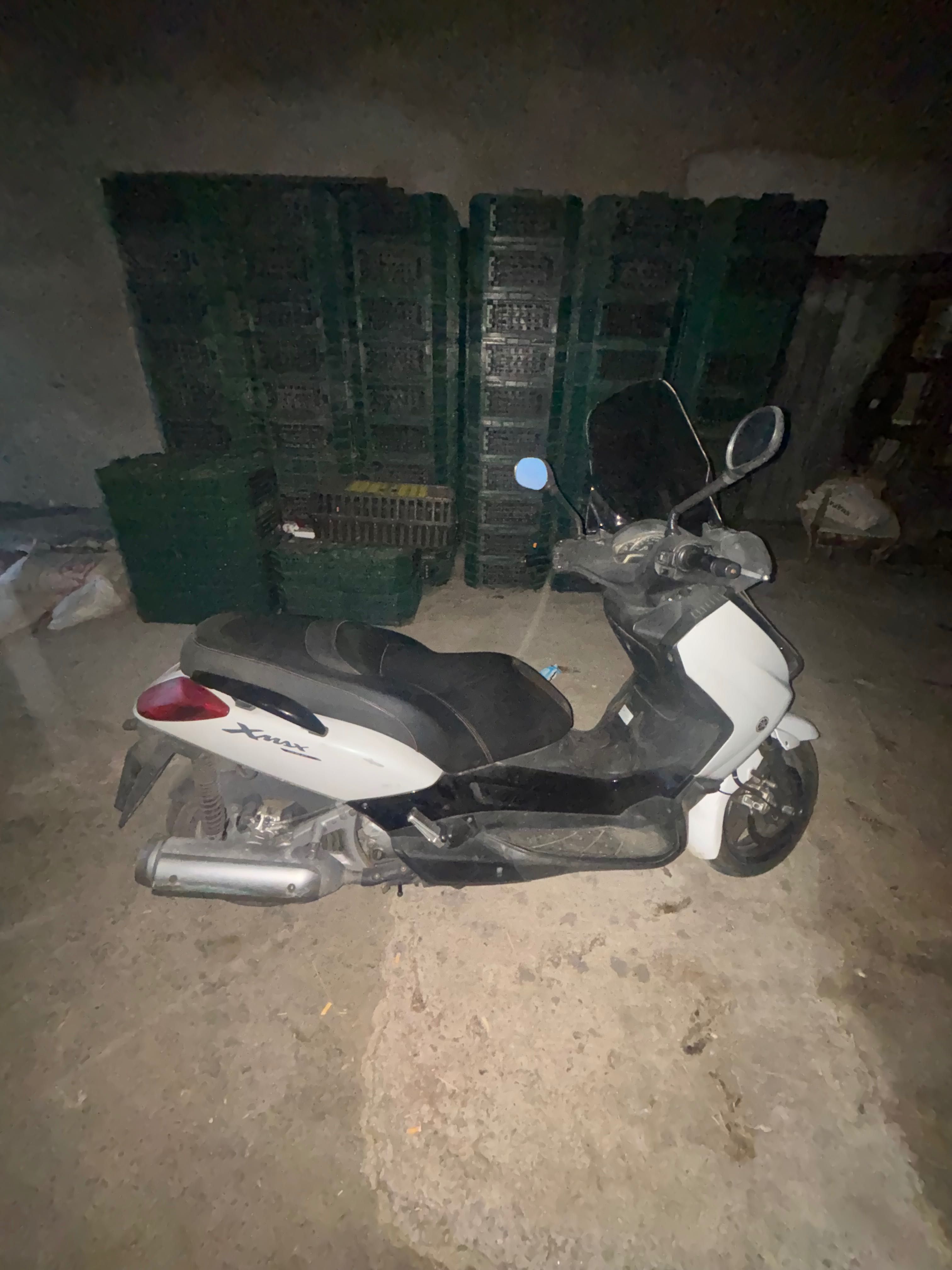 Скутер Yamaha X-max 250 нов внос