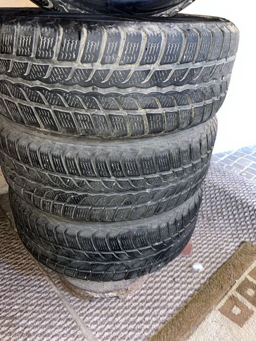 Jante de otel r16 cu anvelope de iarna uniroyal 205/55 r16