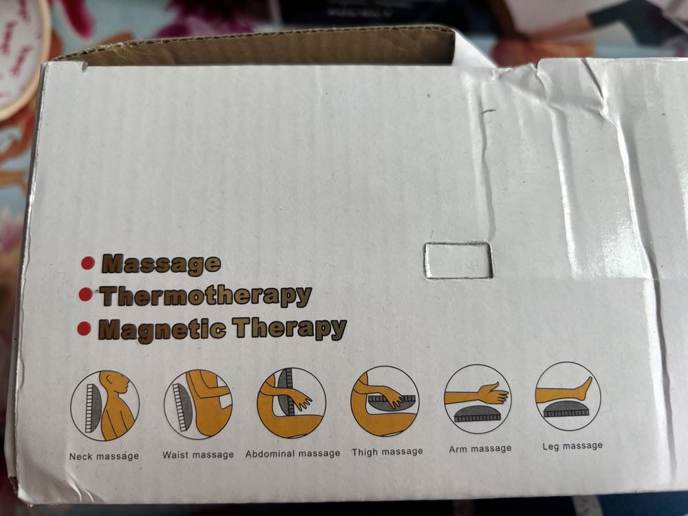 Масажна възглавница за шиацу масаж със загряващ ефект