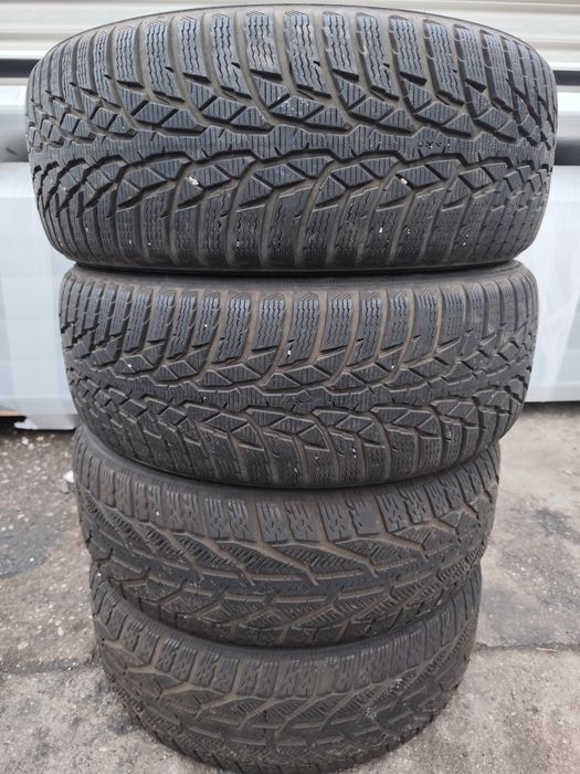 Anvelope 215 55 17 iarna nokian