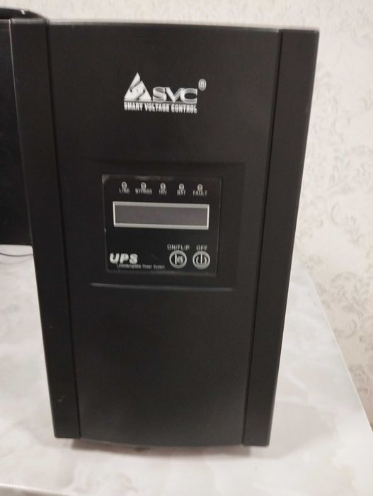 ИБП 3кВт SVC SVC PT-3K-LCD 3000VA+ гарантия, новые АКБ, ИБП для котла