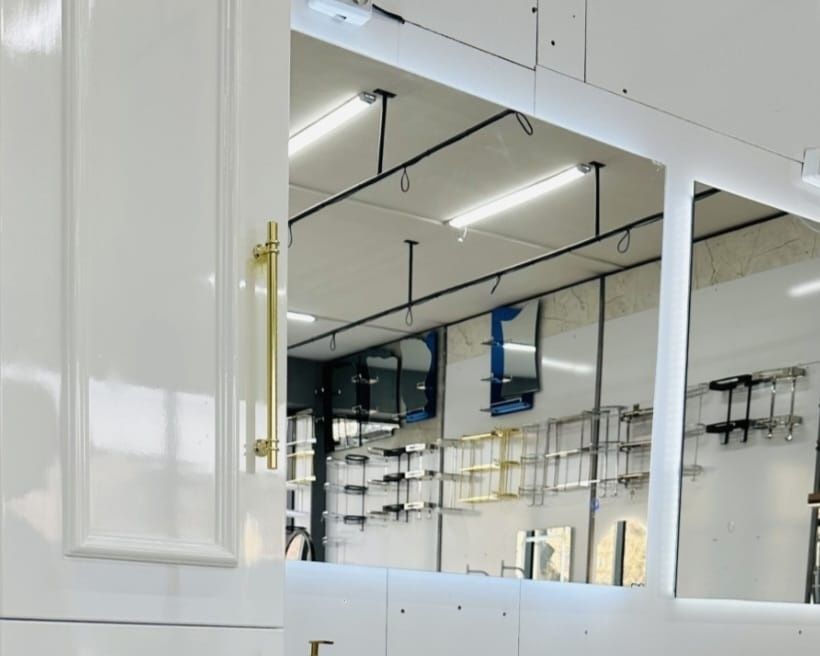 Срочно продам новый зеркала 30000т