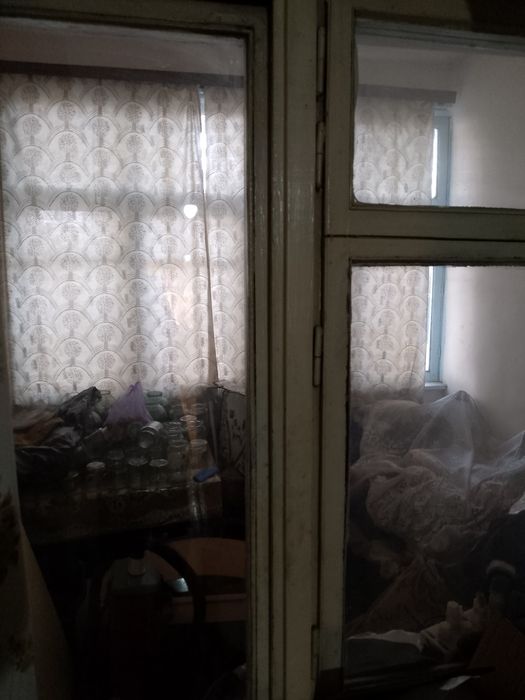 Продаётся Квартира 2х ком 1 этаж в Янгиюле на Тошкент Шох