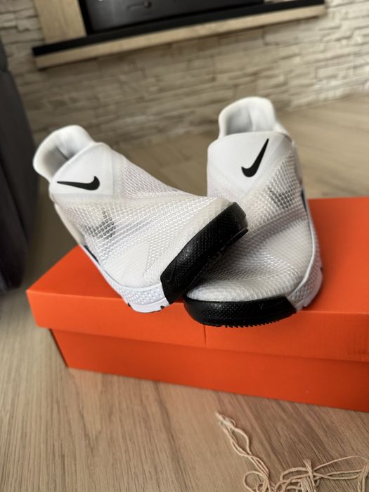 Nike go flyase маратомки