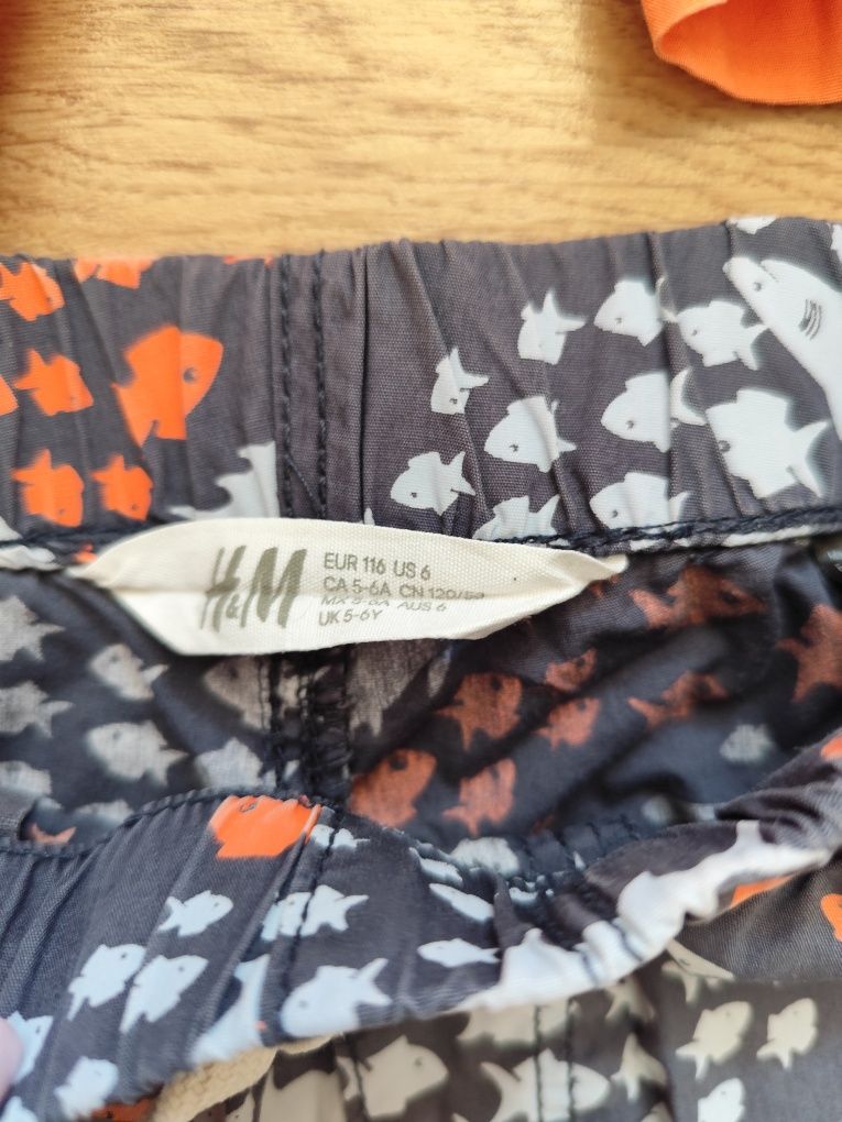Pantaloni scurți hm mărime 116