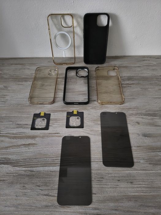 Huse iPhone 14 și folii protecție