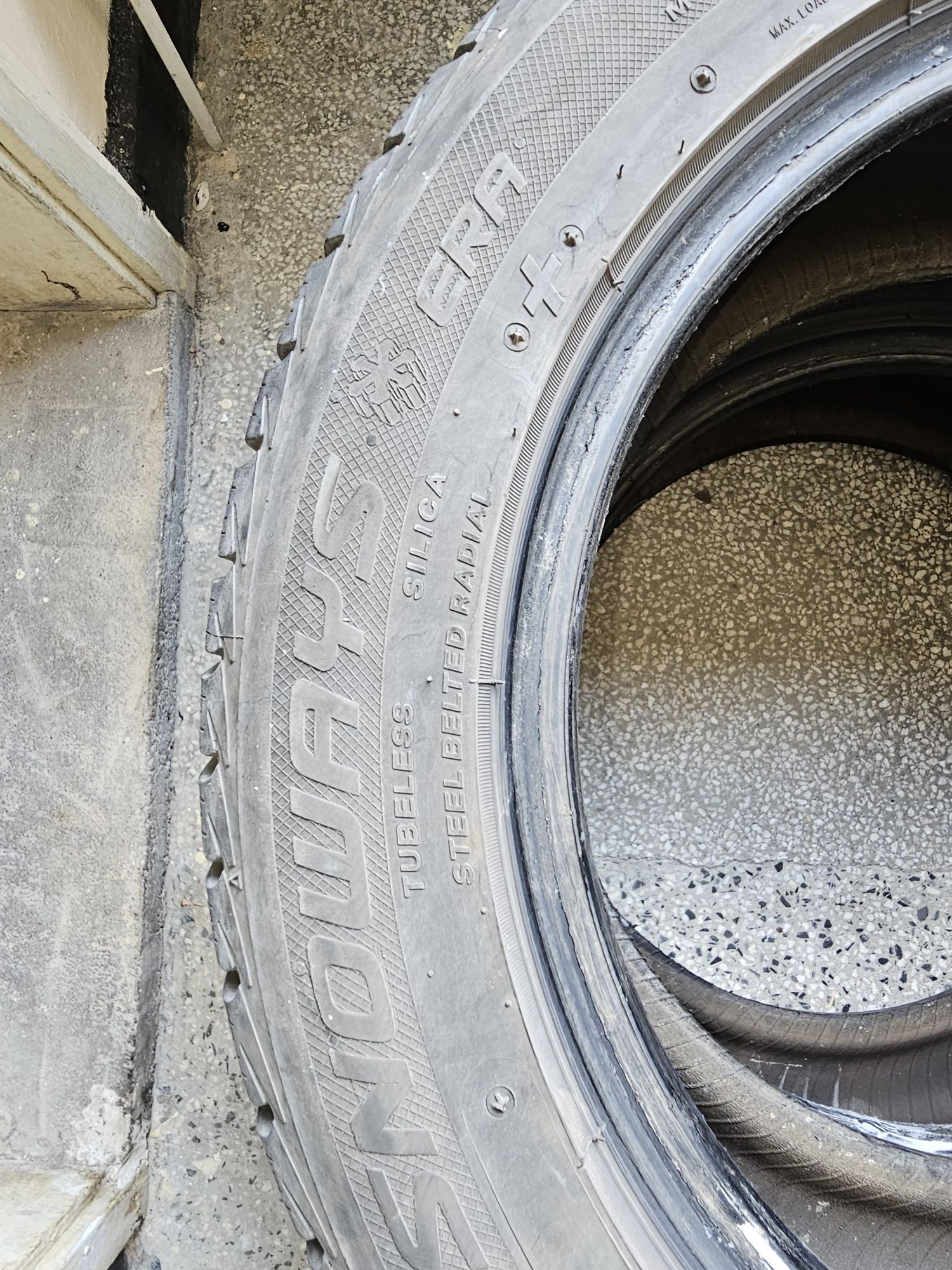 Lassa Snoways 215/55 R16 93H