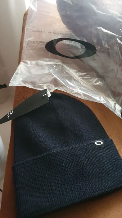 Căciulă Oakley import SUA.