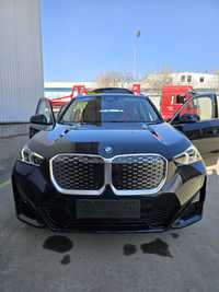 BMW IX 1 m pacet