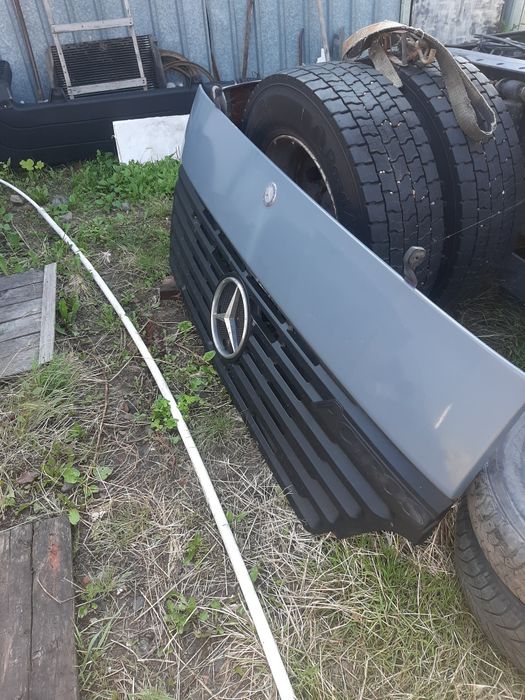 Мерседес актрос мп 1 капот .