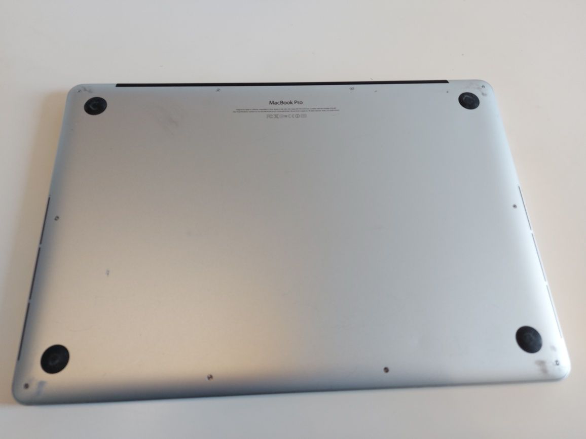 Macbook Pro Retina 15,4 inch, 2.3 GHz i7, 8gb ddr3, 256GB