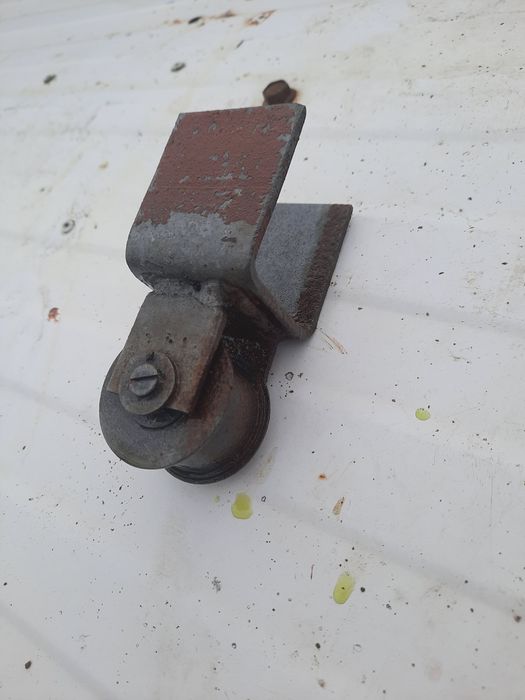 Role pt porti glisante pe sina