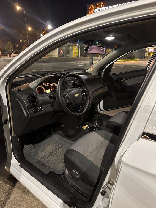 Nexia 3 A/T  moshina ozimiki holati yaxshi