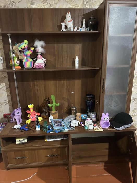 шкаф сатылады 10000 тенге