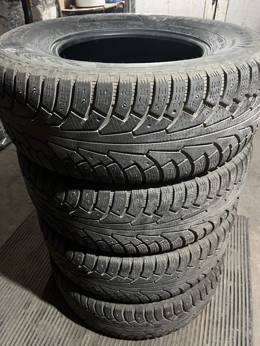 Шины для внедорожника зимние с шипами