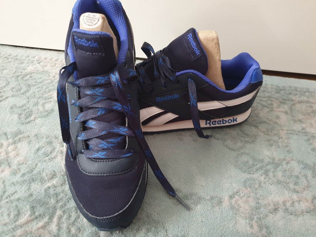 Reebok nr 37 doar probati 50 lei