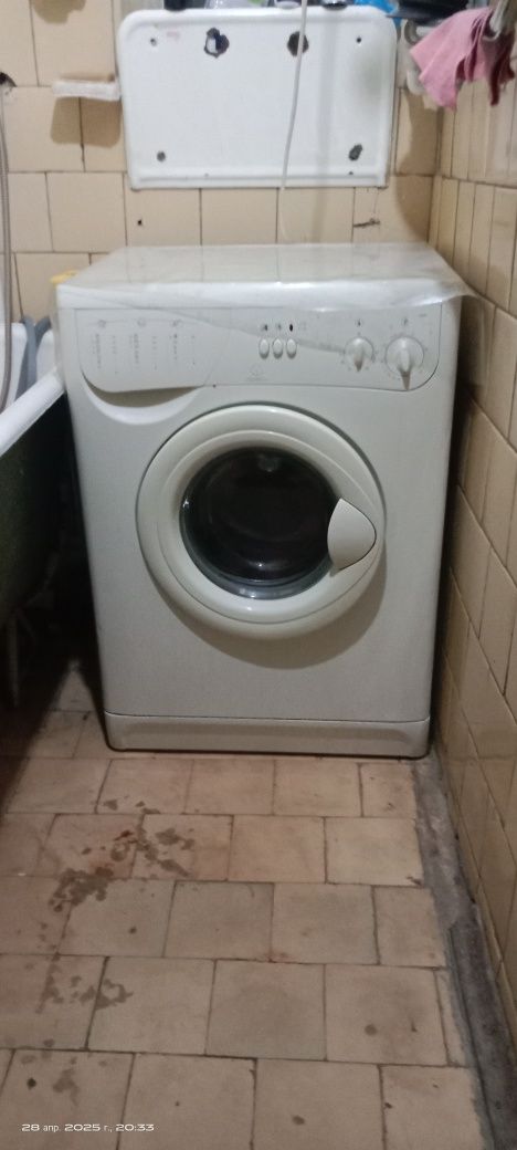 Продам стиральную машинку