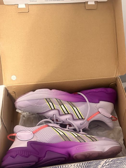 Adidasi ozweego, marimea 40, noi
