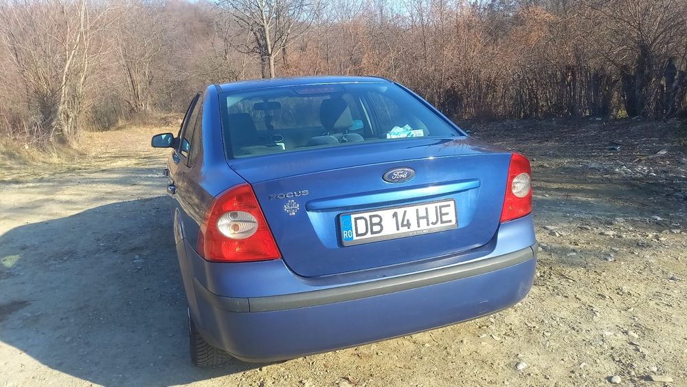 Vand ford focus benzină