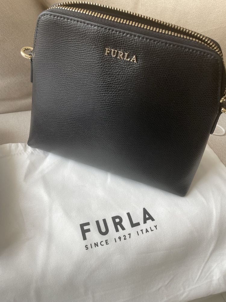 Несесер/чанта Furla