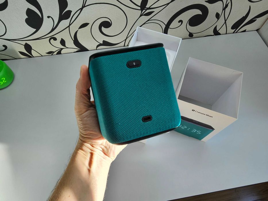 ПРОДАМ Яндекс Станция Миди с Алисой 24Вт / Состояние НОВОЕ