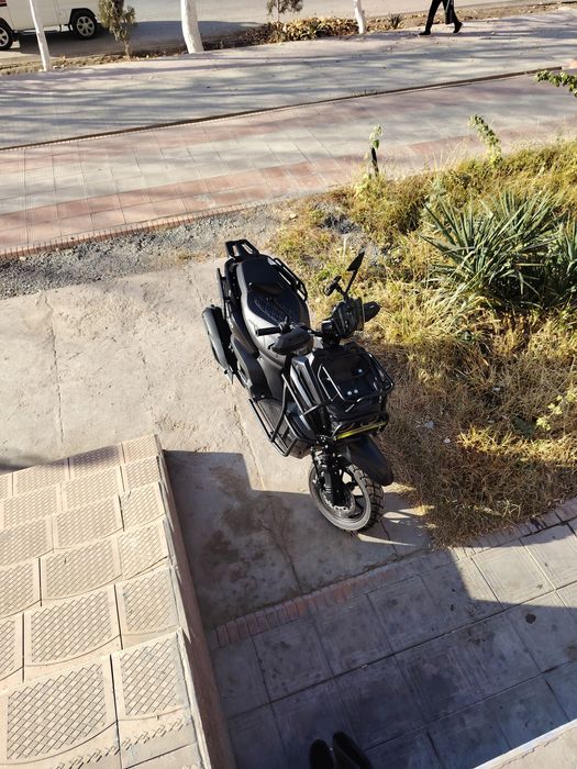 Скутер почти тозо 600 км юрди 150 куб