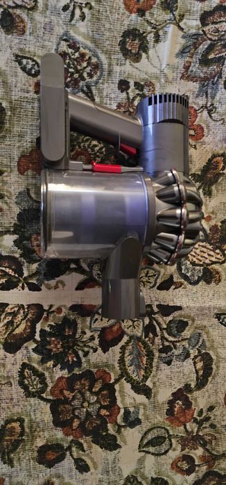 aspirator dyson 6     2 buc