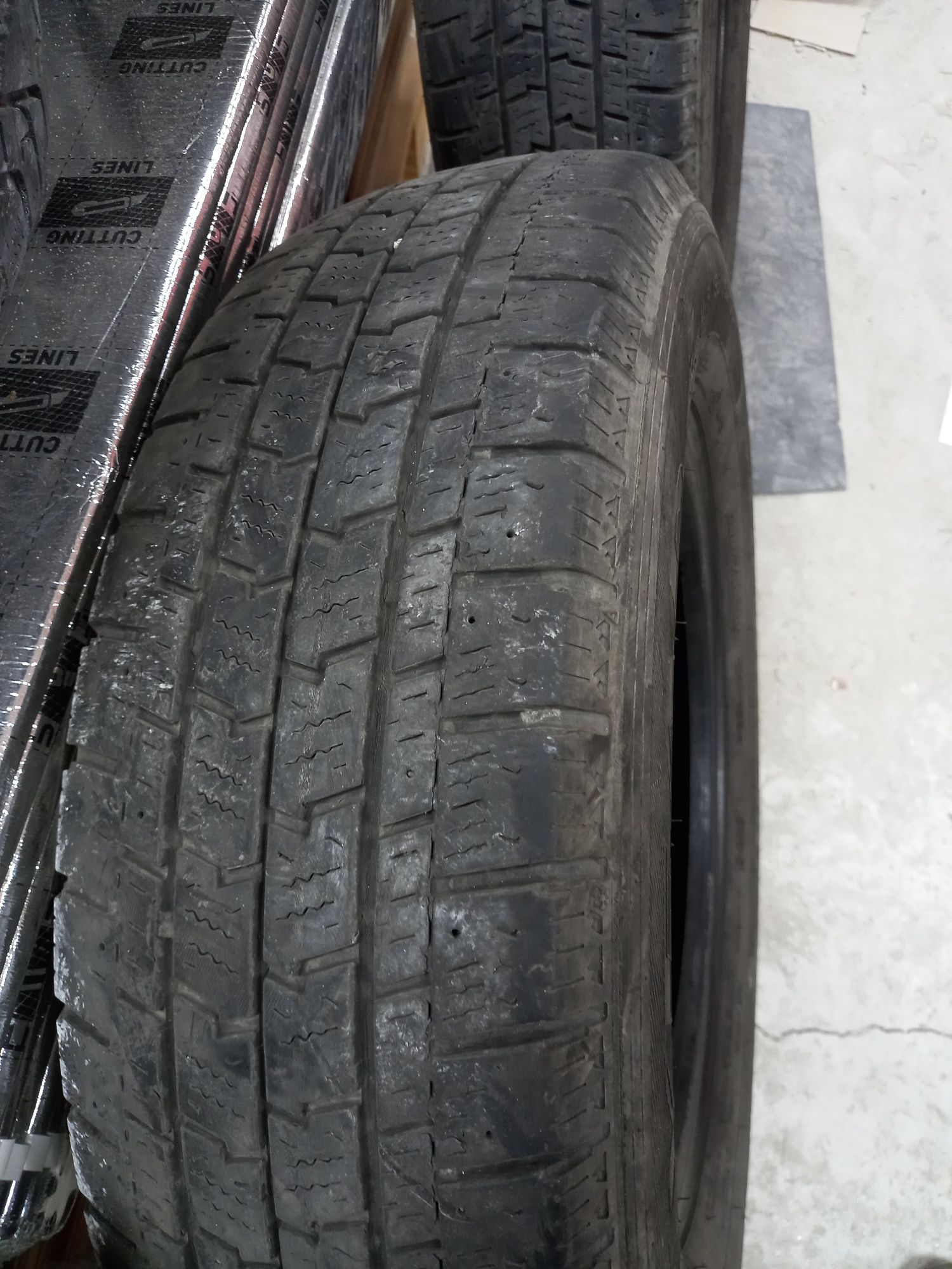 Бусови гуми 195/75R16C