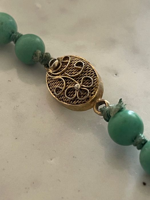 Огърлица тюркоазен камък, позлатена сребърна закопчалка