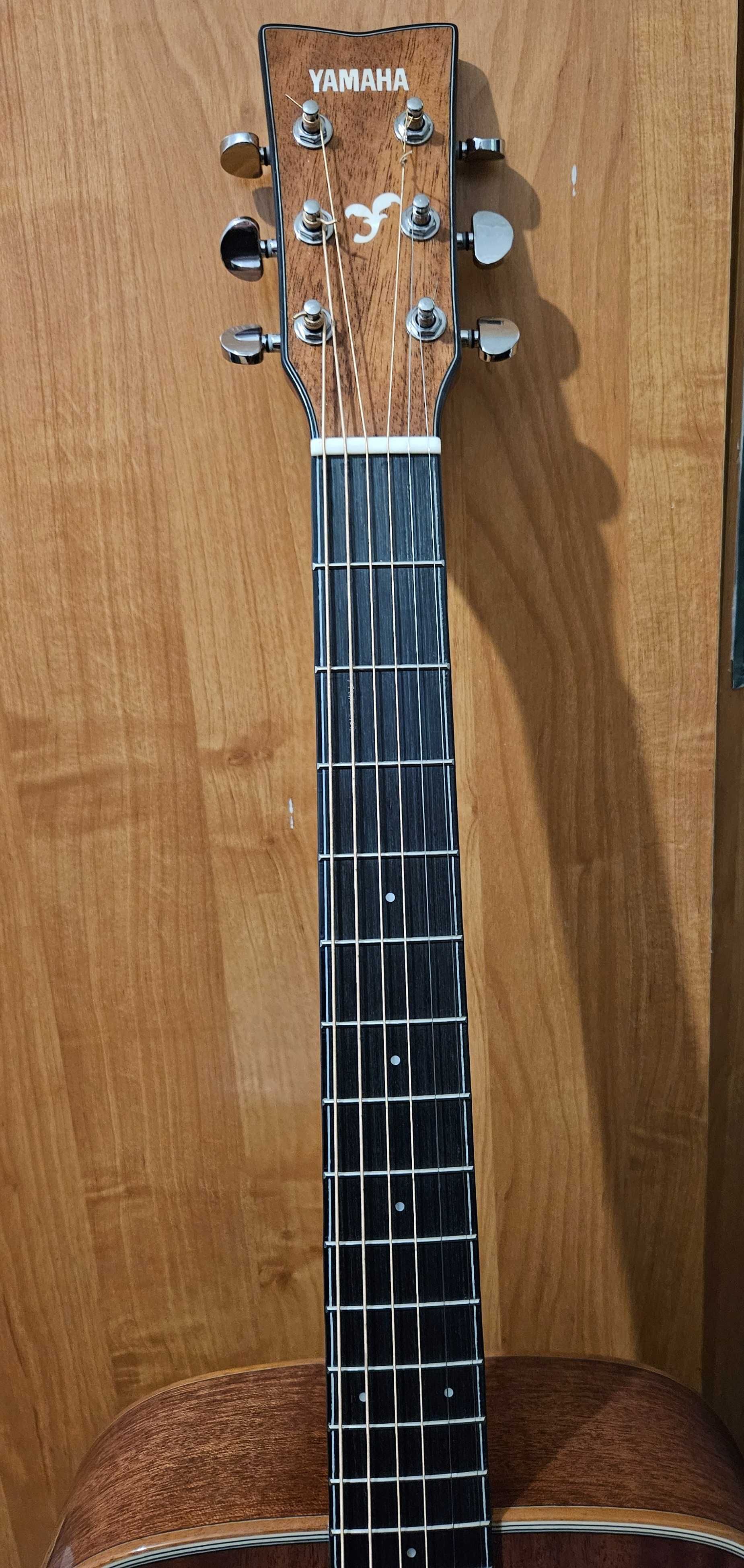 Акустическая гитара Yamaha FG 850. В хорошем состоянии.
