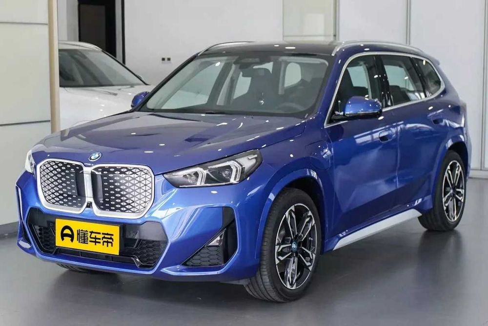 zakazga BMW iX1 M Sports