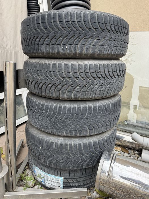 Зимни гуми Michelin с джанти 185/60 R15