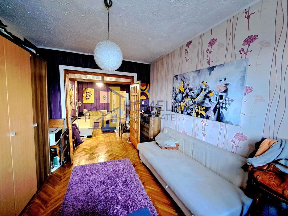 Продава се Тристаен апартамент в София, Център - 105 кв.м за 4761 €/кв.м - Снимка #3