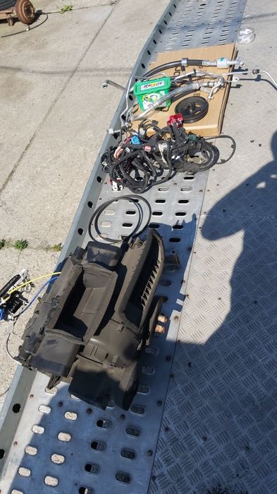 Montaj Aer Conditionat Dacia 999 sce  Logan  Sandero  Montaj aer Dacia