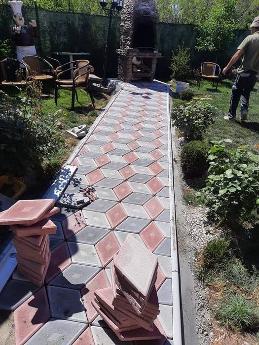 Pavaje pavele model Solzi Combi de la 42lei mp Manoperă Montaj Dale