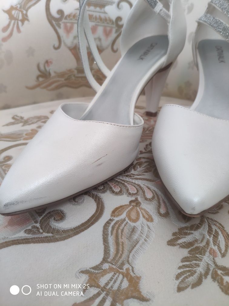 Pantofi albi cununie/ nunta