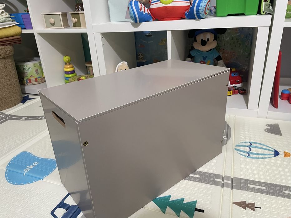 Дървена кутия за играчки