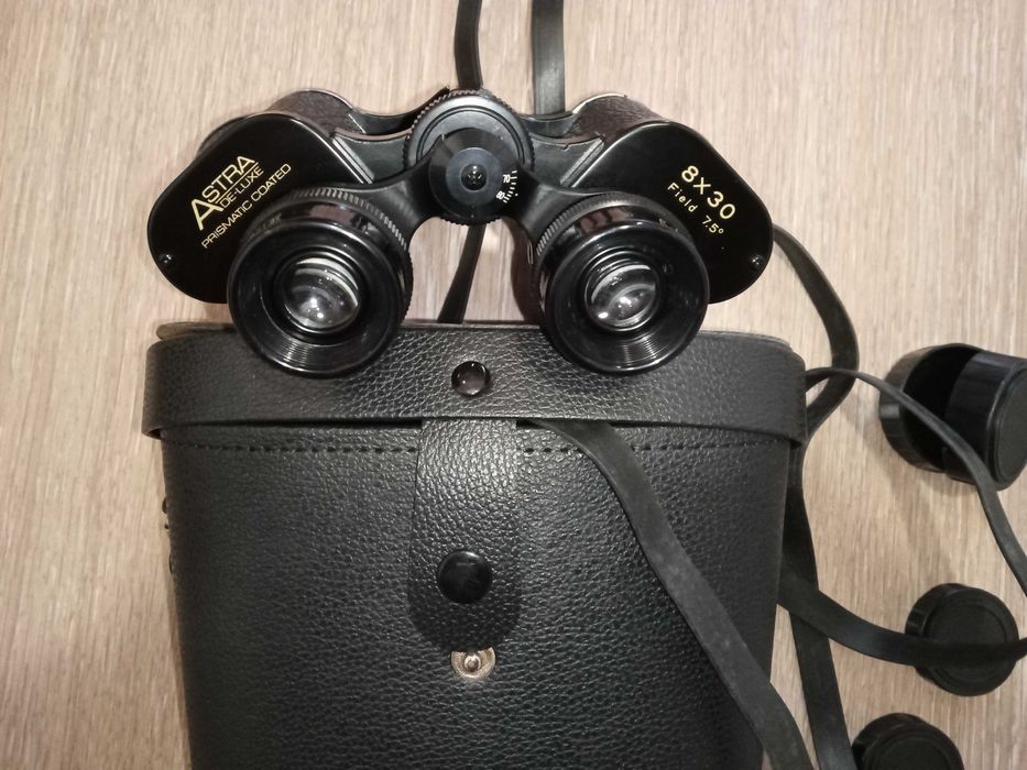 binoclu astra 8x30