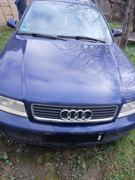 Vând Audi a4 B5 1.6 benzina