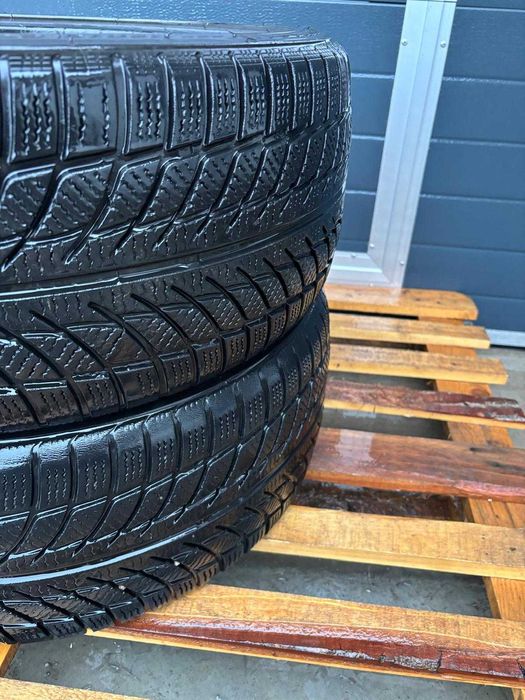 set 2 anvelope 225 40 r18 iarna