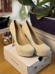 Pantofi piele intoarsa, platforma si toc inalt, 39