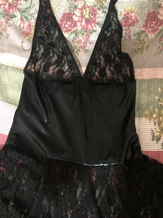 Rochie dantela si imitatie piele neagra