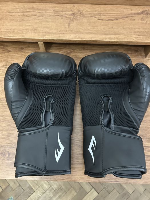 Боксови ръкавици Everlast 14 oz